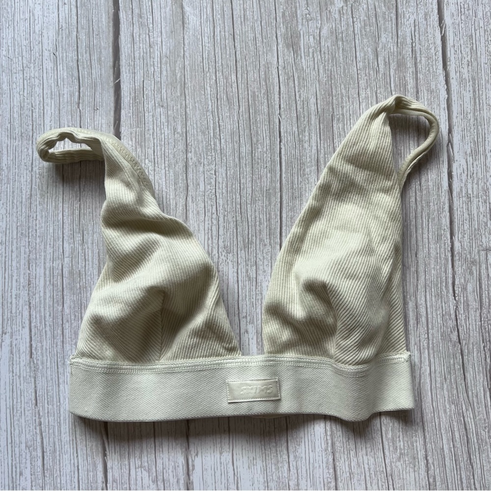 Cotton Plunge Bralette
SKIMS